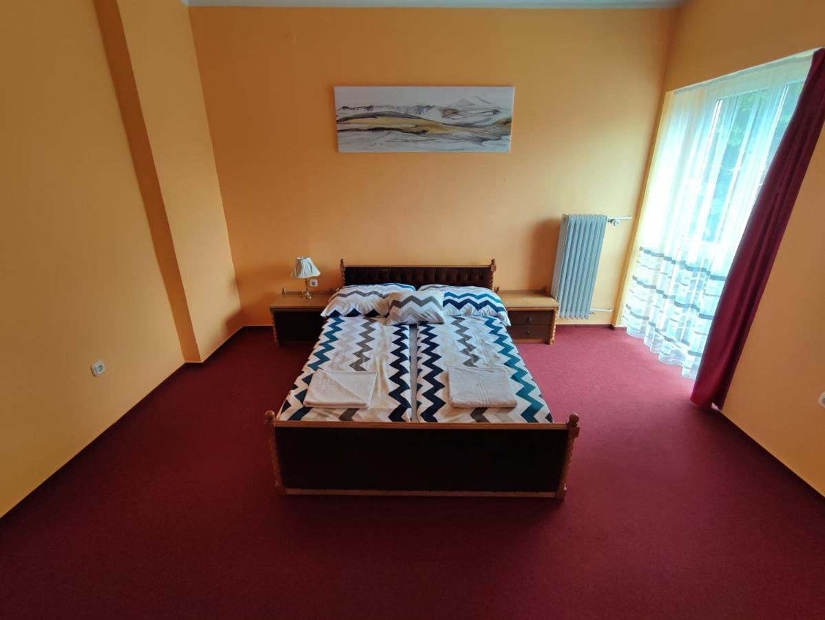 Hotel Beke Sziget Komló المظهر الخارجي الصورة