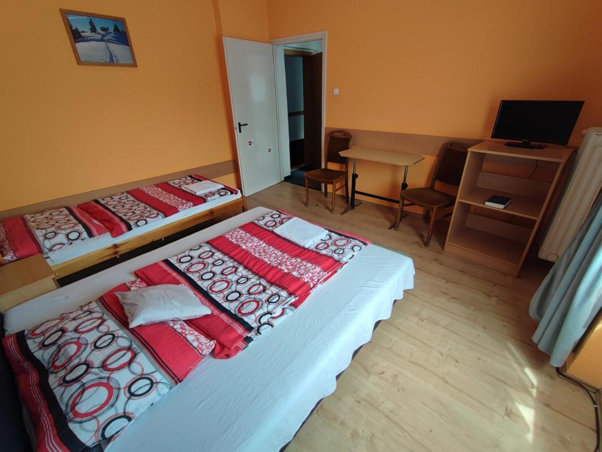 Hotel Beke Sziget Komló المظهر الخارجي الصورة