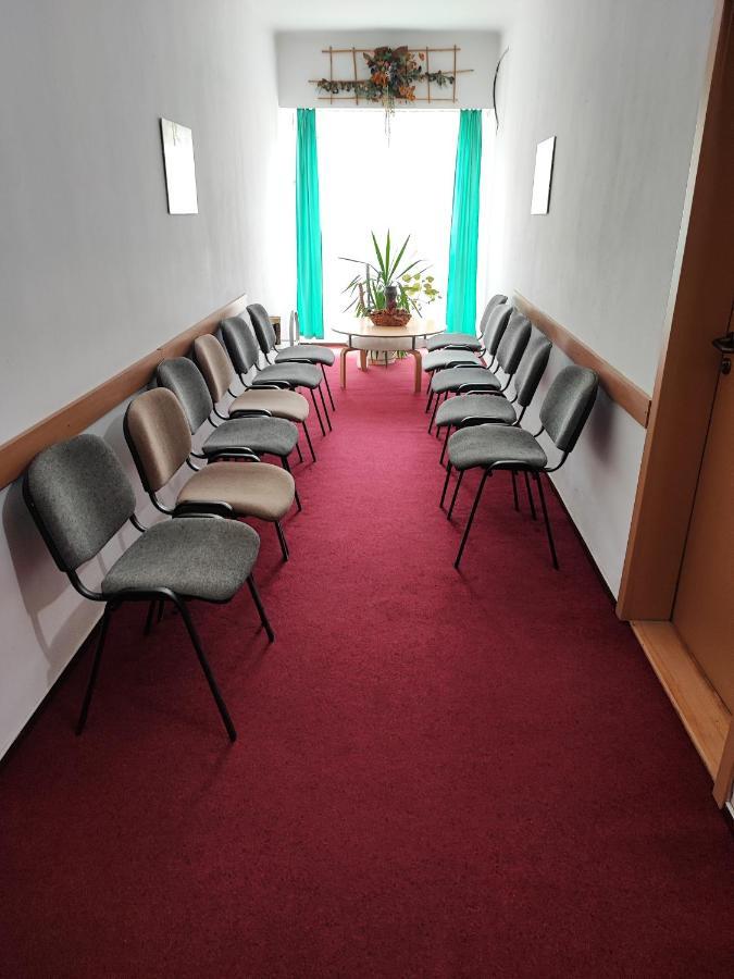 Hotel Beke Sziget Komló المظهر الخارجي الصورة