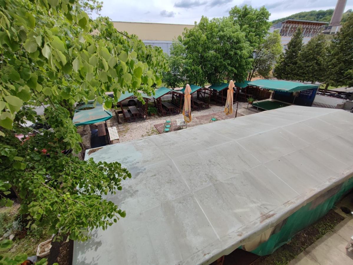 Hotel Beke Sziget Komló المظهر الخارجي الصورة