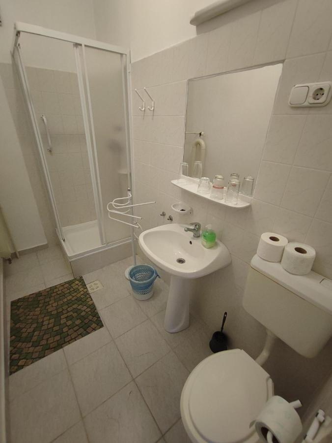 Hotel Beke Sziget Komló المظهر الخارجي الصورة