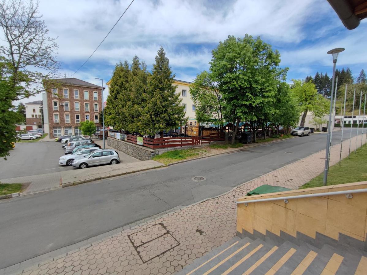 Hotel Beke Sziget Komló المظهر الخارجي الصورة