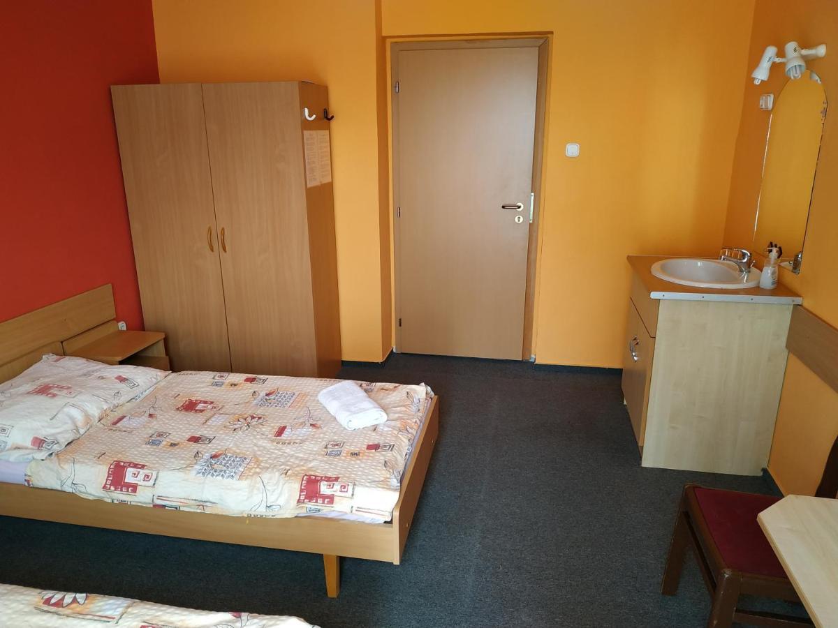 Hotel Beke Sziget Komló المظهر الخارجي الصورة