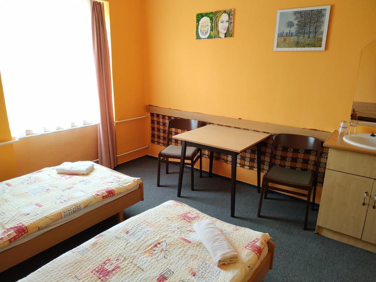 Hotel Beke Sziget Komló المظهر الخارجي الصورة